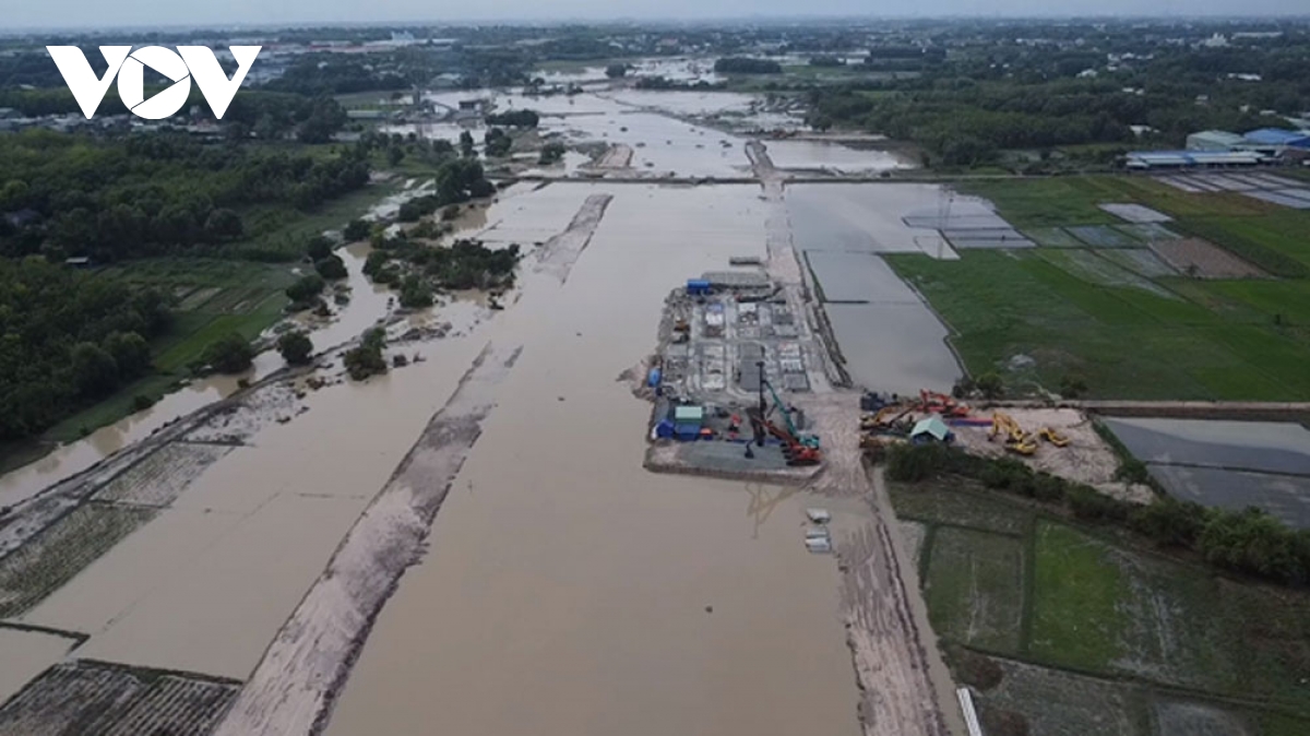 sieu du an chong ngap o tp.hcm vuong 61 ho chua ban giao dat hinh anh 6