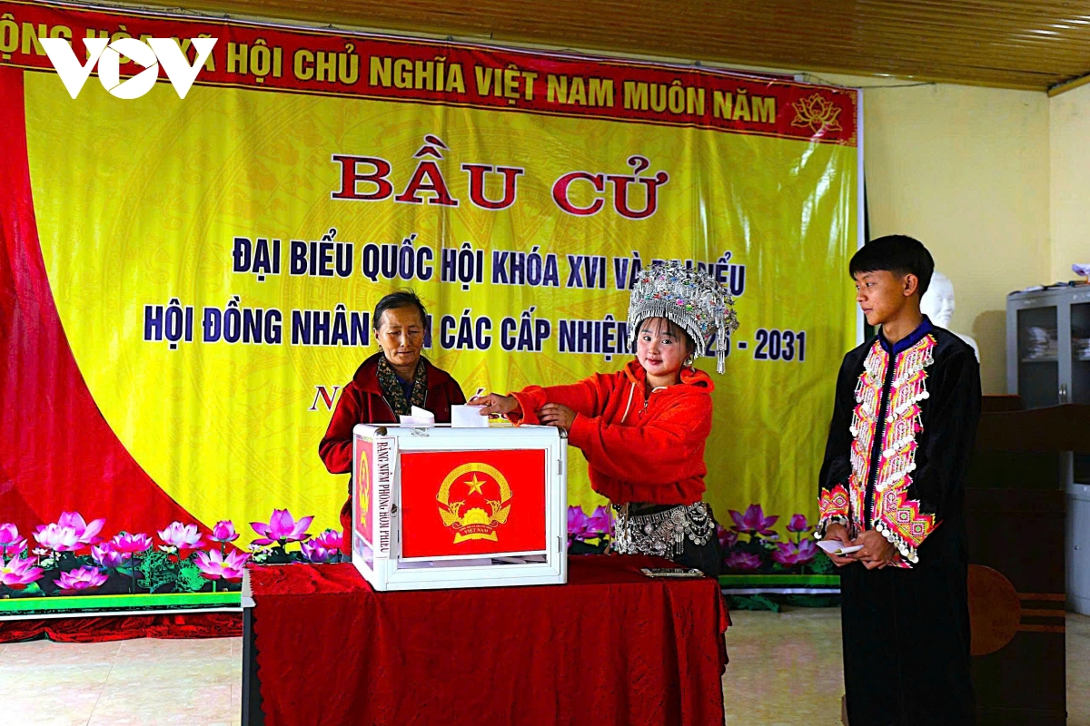 tuong thuat truc tiep ngay hoi toan dan 15 3 2026 hinh anh 327