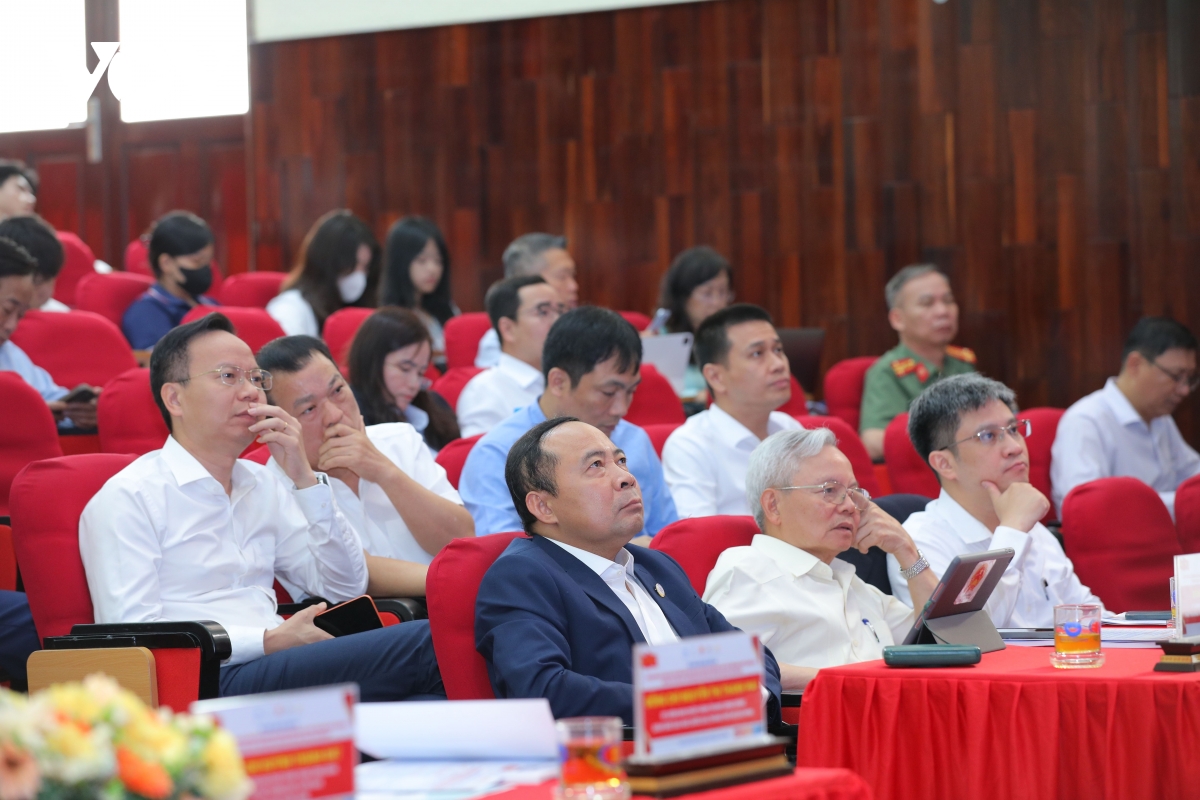 khoa hoc xa hoi va nhan van dang bi kim ham vai tro hinh anh 3