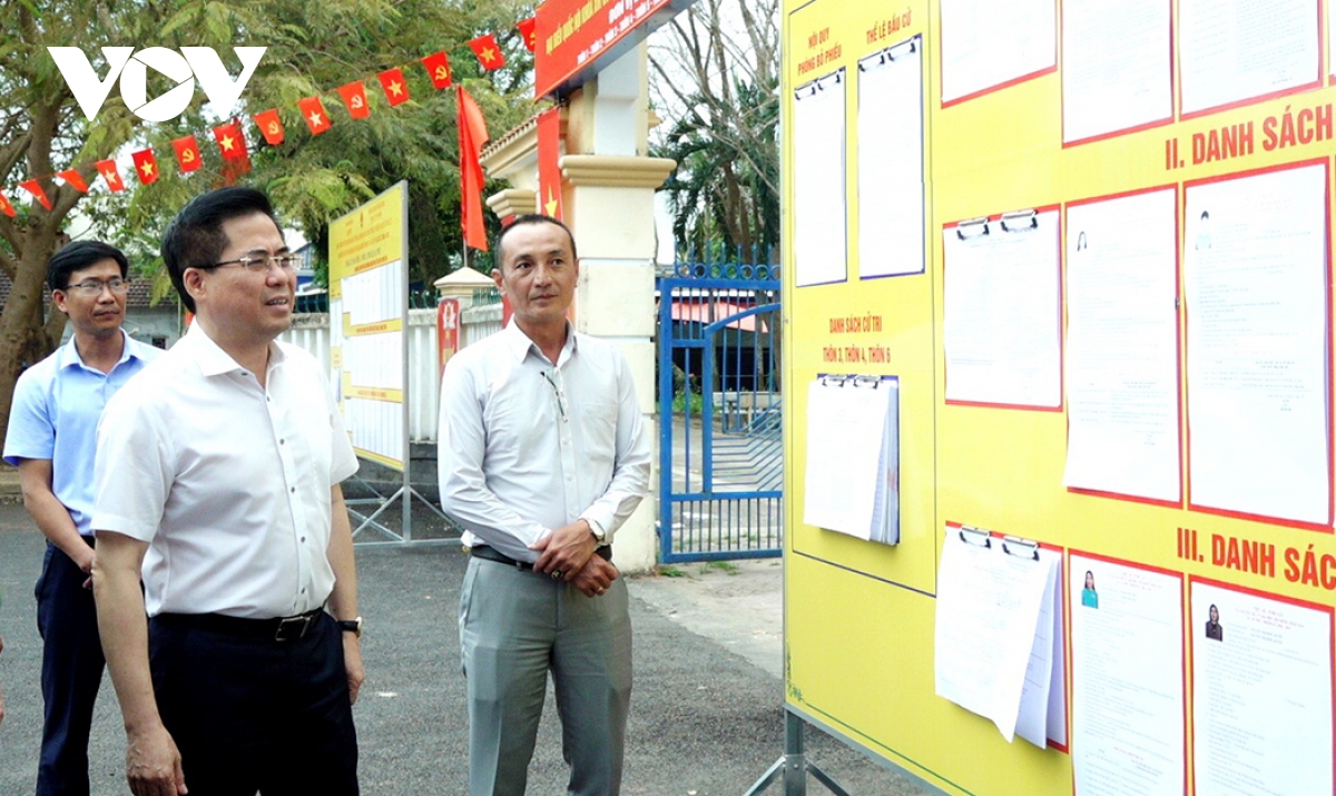 Dong bao mien nui quang ngai huong ve ngay hoi non song hinh anh 4