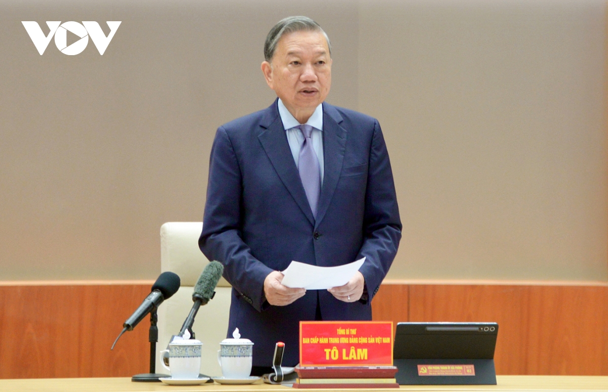 party chief urges hai phong to shift growth model toward technology and innovation picture 2