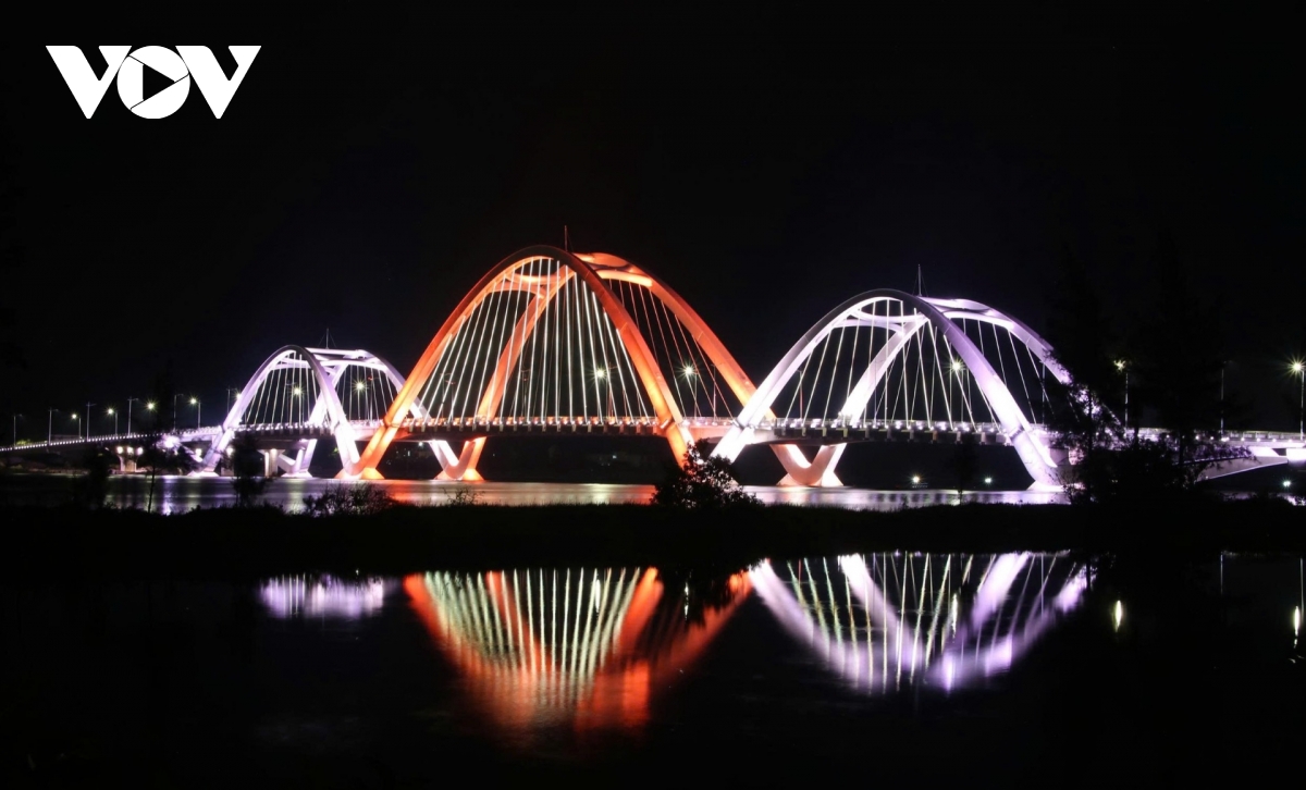 cay cau 1.300 ty o quang tri xay xong nhung duong len cau van nghen hinh anh 3