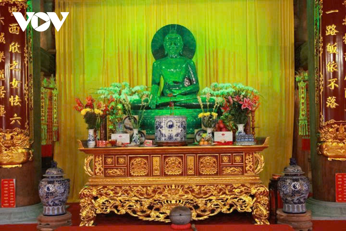 ron rang le hoi chua quynh lam giua dat thieng binh khe, quang ninh hinh anh 5