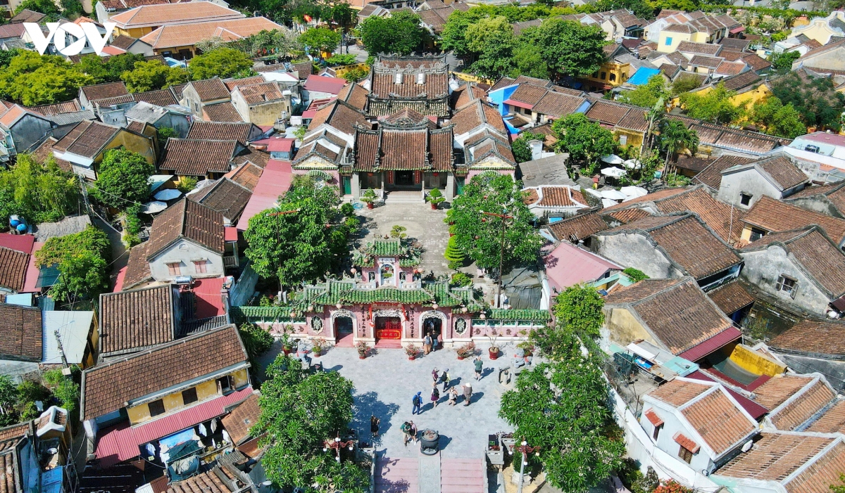 cu tri nguoi hoa va dong bao co dao o hoi an huong ve ngay bau cu hinh anh 5
