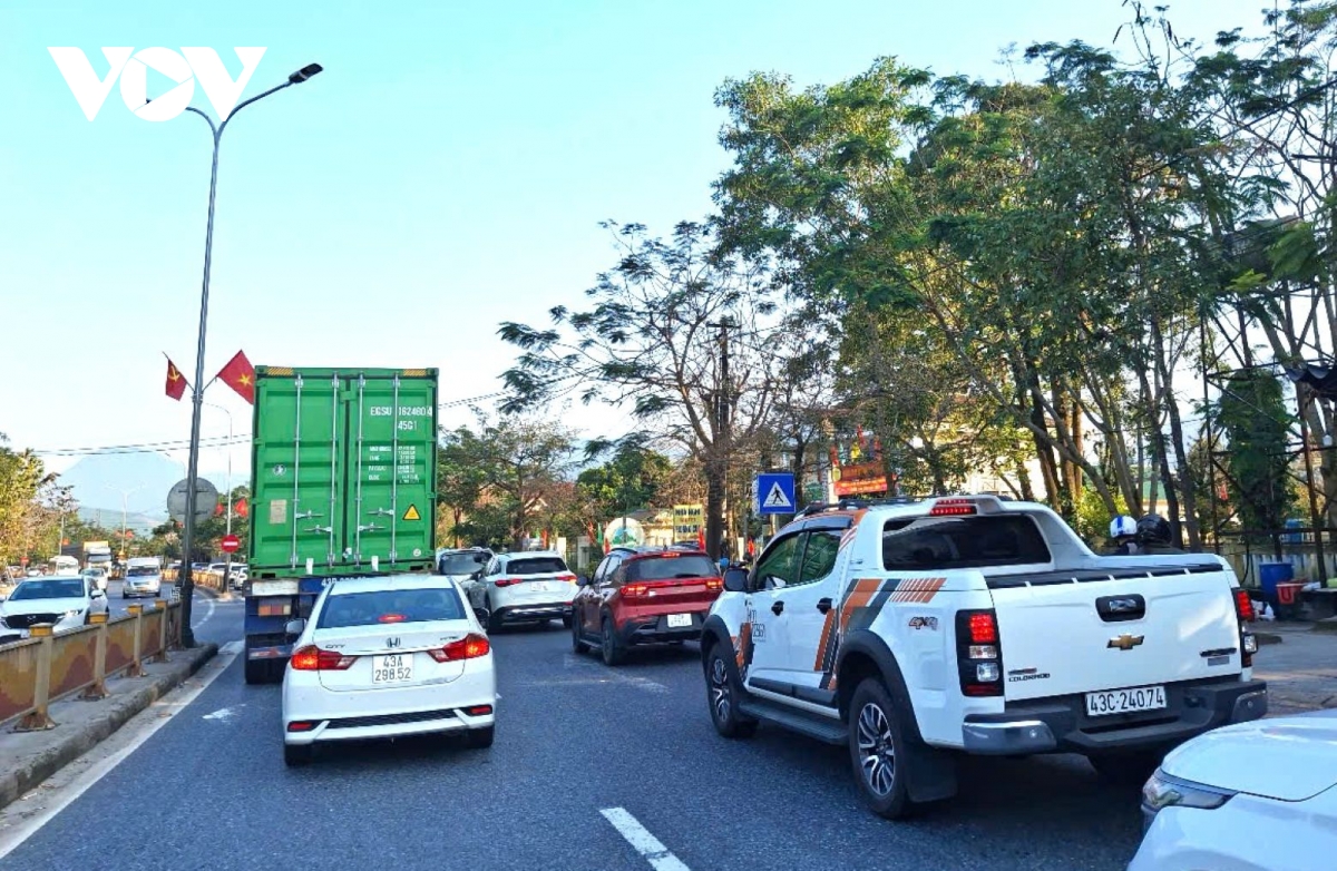 doanh nghiep van tai hue chua tang gia cuoc du gia xang dau tang hinh anh 2