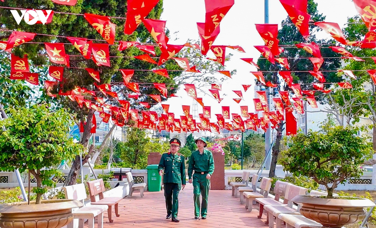thanh nien mien nui, hai dao quang ninh ron rang chuan bi tong quan hinh anh 1