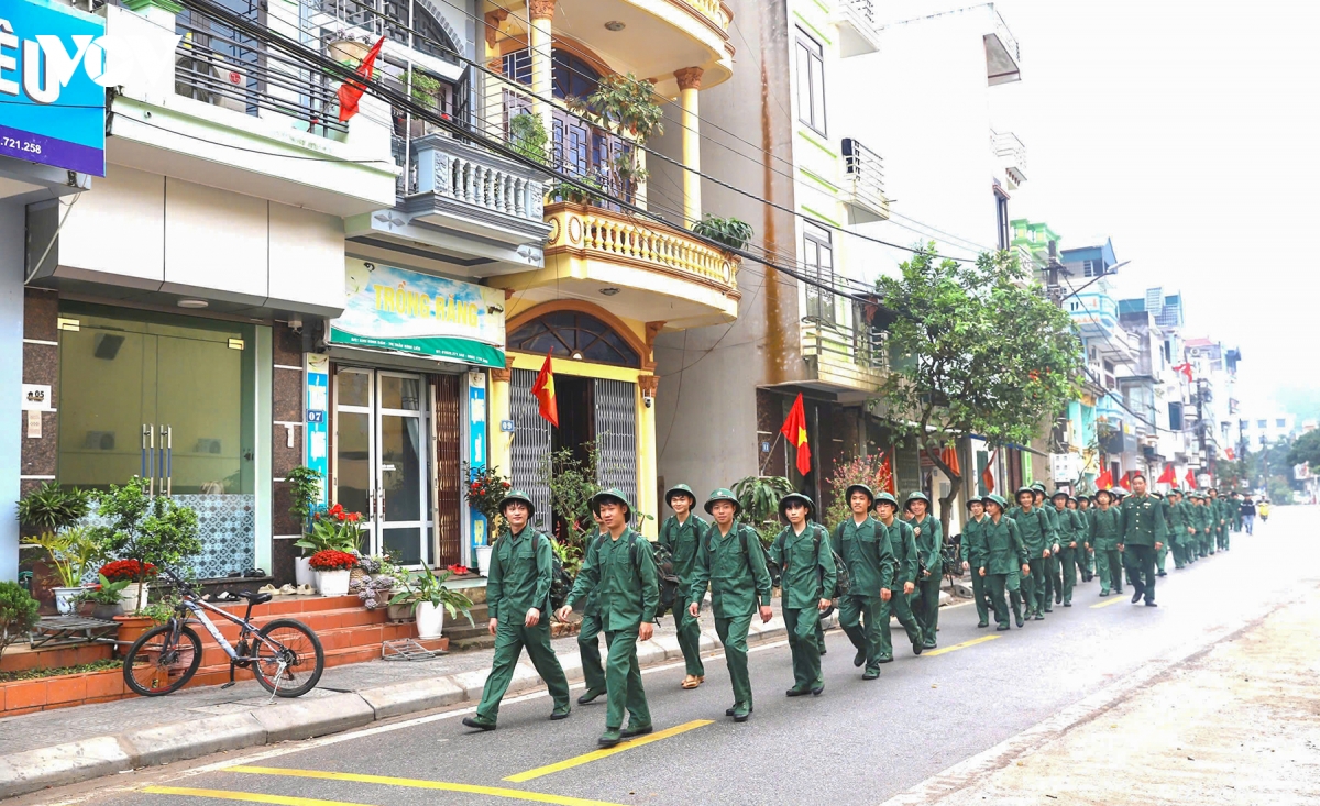 thanh nien mien nui, hai dao quang ninh ron rang chuan bi tong quan hinh anh 10