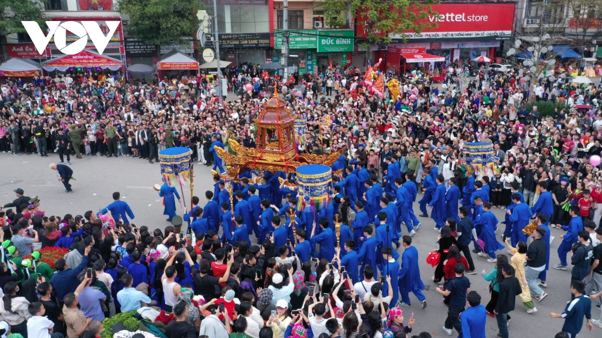 lang son don hon 1 trieu luot khach dip le hoi den ky cung - ta phu nam 2026 hinh anh 7