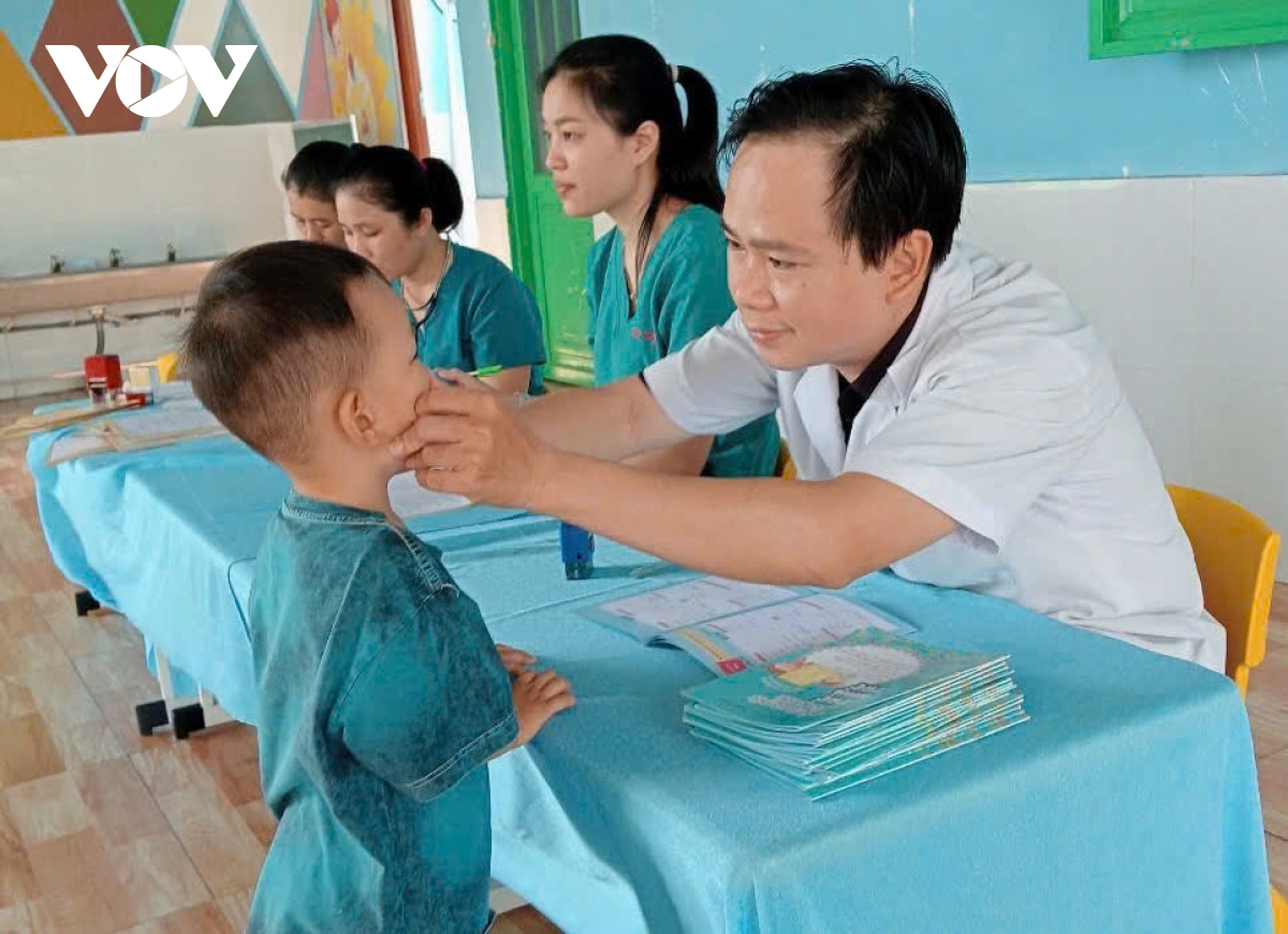 benh tay chan mieng gia tang, nhieu tre nhap vien trong tinh trang nang tai tp.hcm hinh anh 4