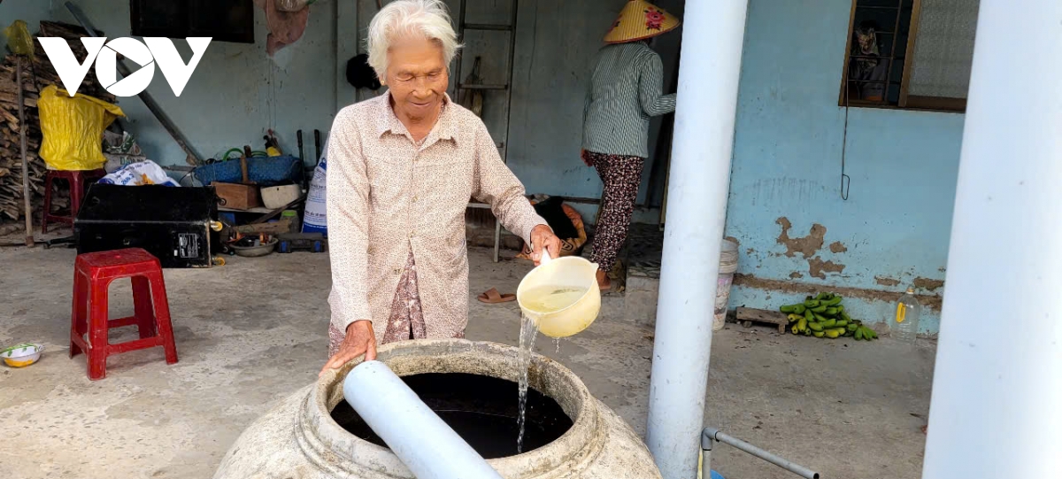 Dong thap mo nhieu voi cap nuoc mien phi o vung kho khan hinh anh 2