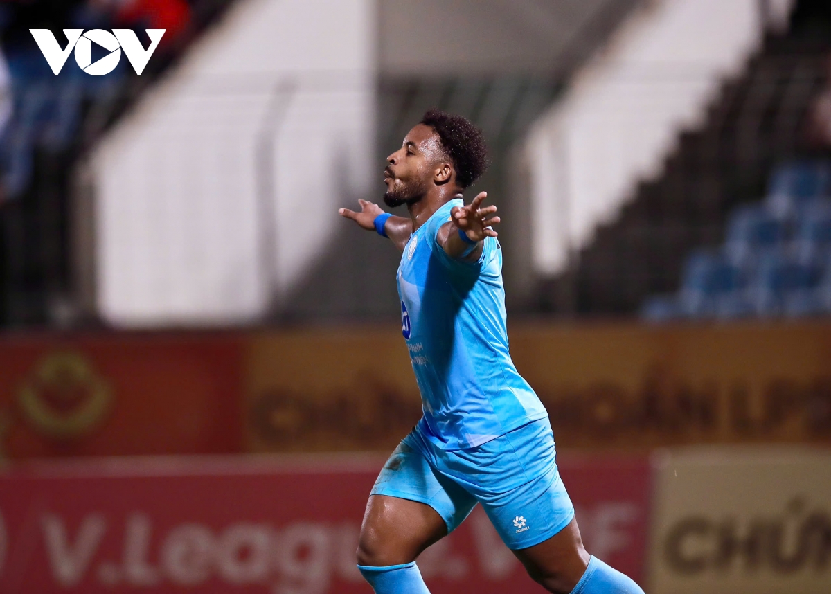 ket qua bong da hom nay 18 3 xuan son ghi ban, nam Dinh vao ban ket cup quoc gia hinh anh 15