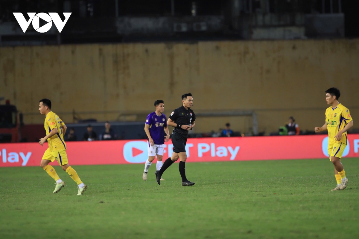 ket qua vong 16 v-league 2025 2026 ha noi fc thang dam slna hinh anh 5