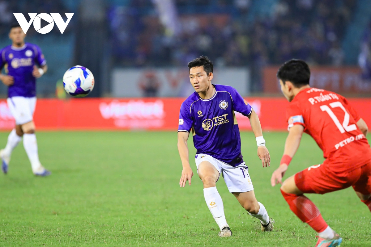 the cong viettel thang thuyet phuc ha noi fc, vuon len nhi bang v-league hinh anh 21