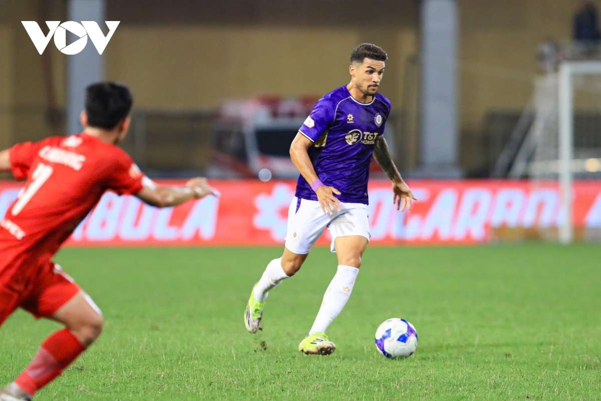 the cong viettel thang thuyet phuc ha noi fc, vuon len nhi bang v-league hinh anh 22