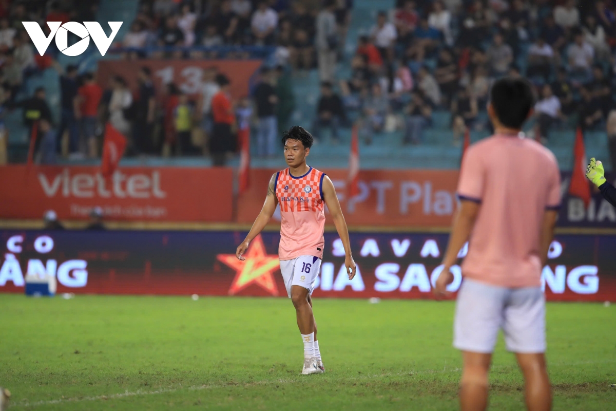 the cong viettel thang thuyet phuc ha noi fc, vuon len nhi bang v-league hinh anh 16