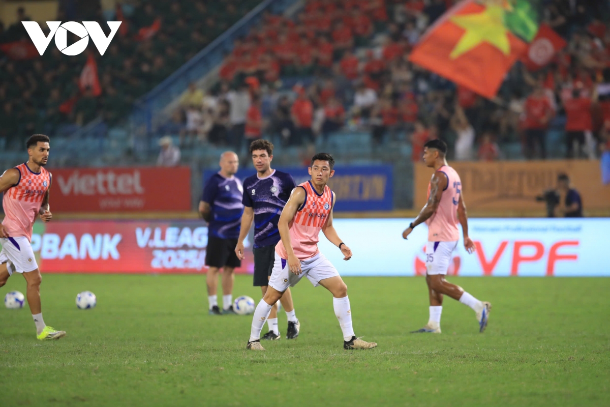 the cong viettel thang thuyet phuc ha noi fc, vuon len nhi bang v-league hinh anh 18