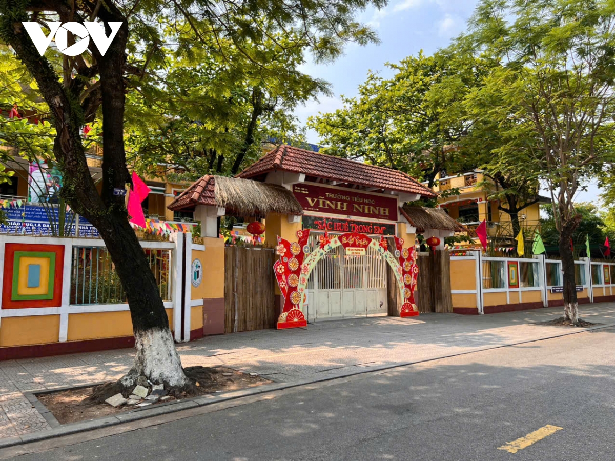 hoc sinh lop 4 bi co giao danh phai vao benh vien hinh anh 1