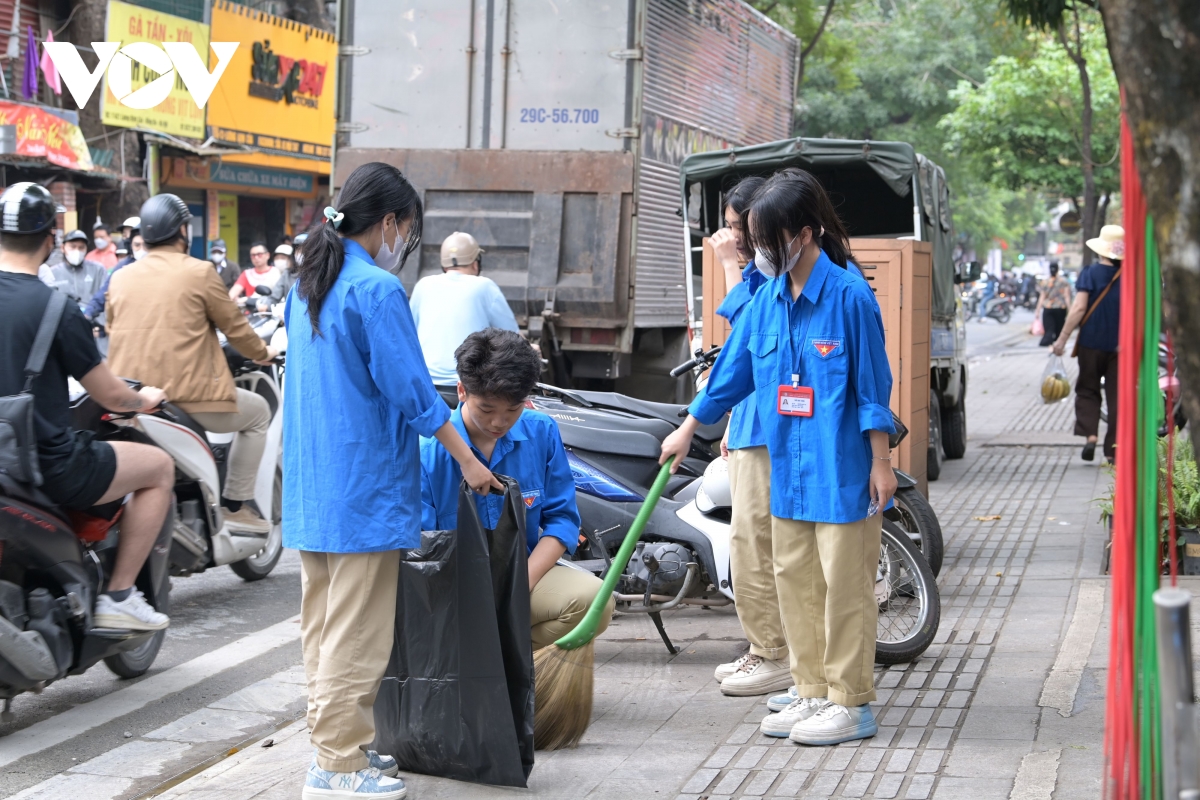 tuoi tre thu do tich cuc huong ung phong trao ngay chu nhat xanh hinh anh 9