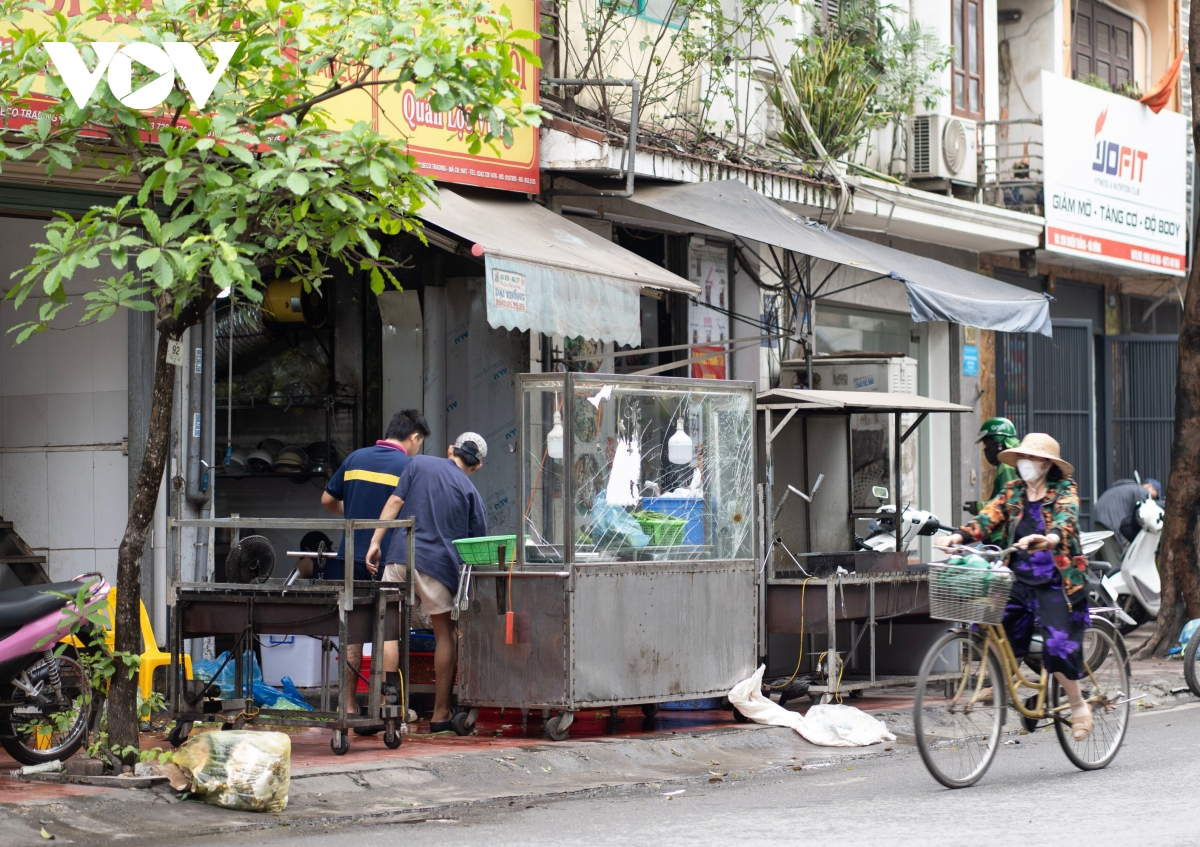 nhan nhan hang quan lan chiem via he sau toi hau thu cua giam doc cong an ha noi hinh anh 2