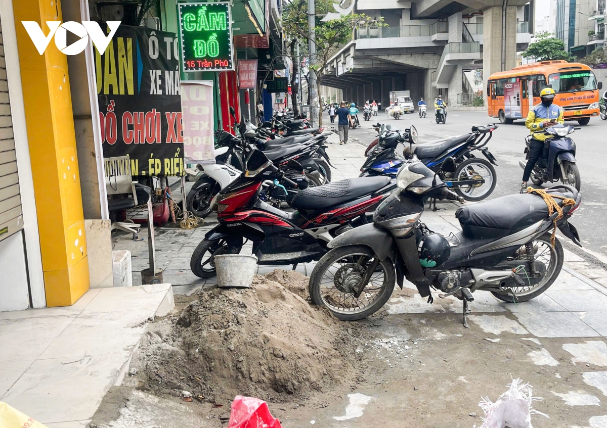 nhan nhan hang quan lan chiem via he sau toi hau thu cua giam doc cong an ha noi hinh anh 7