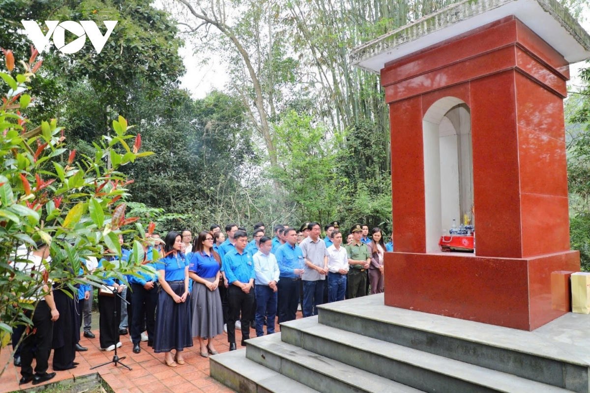 tuoi tre cac co quan trung uong mang xuan yeu thuong ve nghia ta hinh anh 11