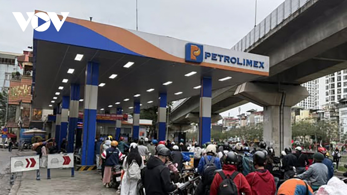 nang muc du tru xang dau, giam thieu tac dong tu thi truong toan cau hinh anh 1