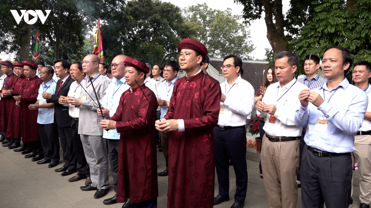 tri an Duc thanh tan tai le khai hoi tan vien son thanh 2026 o ba vi hinh anh 1
