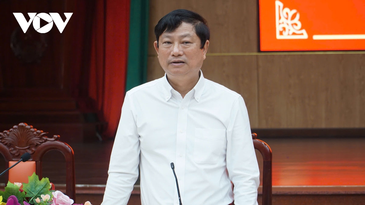 tao thuan loi toi da de moi cong nhan tp.hcm deu duoc cam la phieu tren tay hinh anh 3