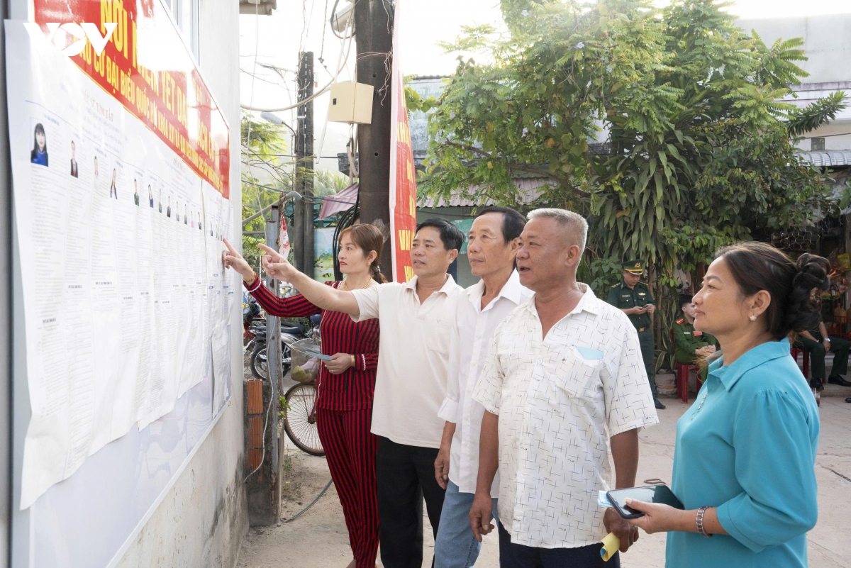 an giang 2.182 cu tri o dac khu tho chau di bau cu hinh anh 3