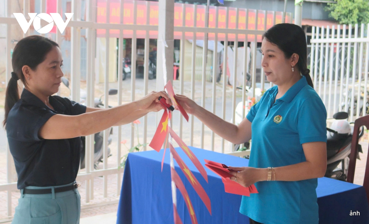 cu tri vung bien an giang hao huc truoc ngay bau cu hinh anh 12