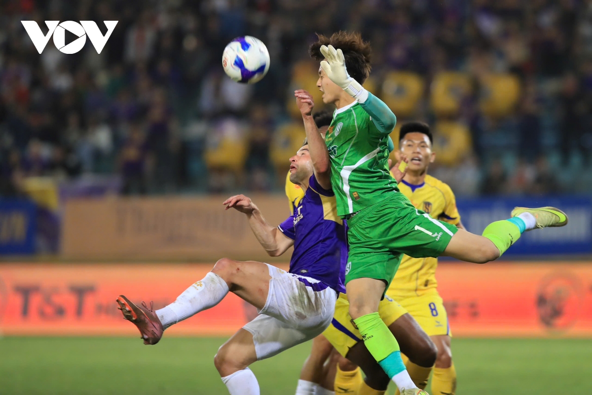 ket qua vong 16 v-league 2025 2026 ha noi fc thang dam slna hinh anh 12
