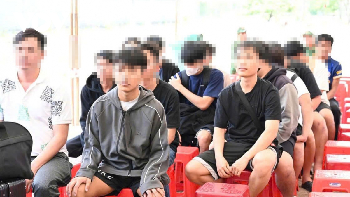 tiep nhan 344 nguoi viet ve tu campuchia, phat hien 4 doi tuong truy na hinh anh 2