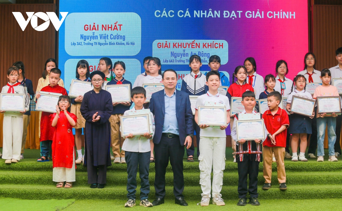 tre em viet keu goi bao ve tung giot nuoc hinh anh 5