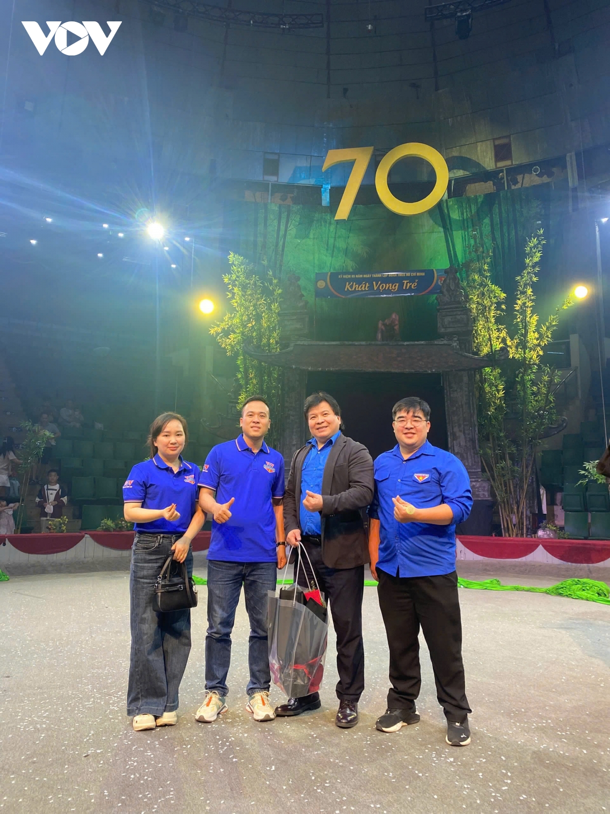 thanh nien vov to chuc xem vo xiec khat vong tre chao mung thanh lap Doan hinh anh 11