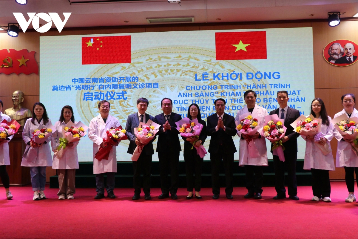 100 benh nhan ngheo o Dien bien se duoc phau thuat mat mien phi hinh anh 2