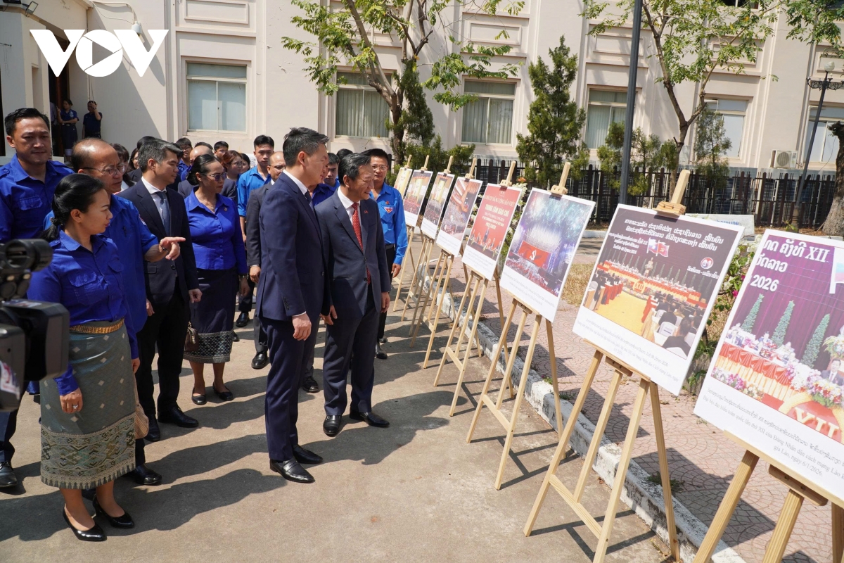 soi noi hoat dong ky niem 95 nam thanh lap Doan tncs ho chi minh tai lao hinh anh 4