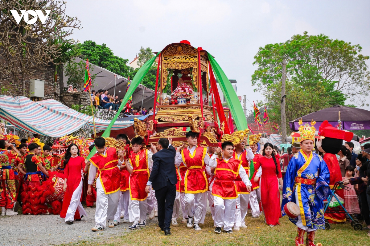 ve xu Doai vui hoi truyen thong Dinh so hinh anh 6