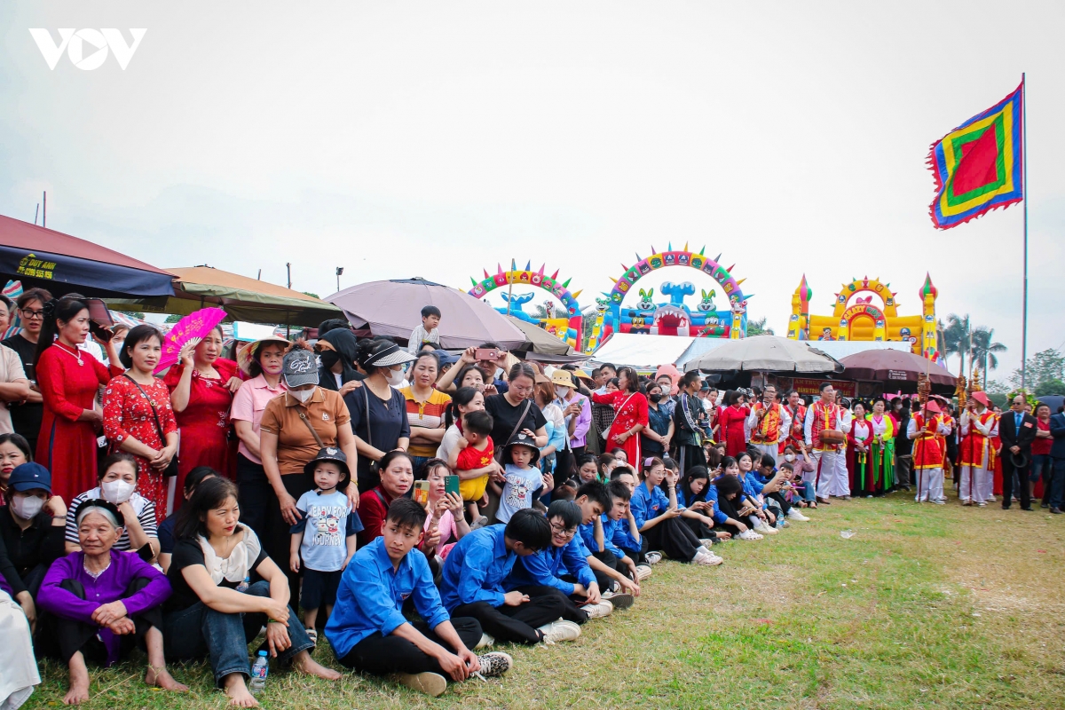 ve xu Doai vui hoi truyen thong Dinh so hinh anh 13
