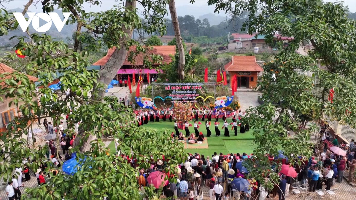 Dac sac le hoi het cha cua nguoi thai son la hinh anh 3