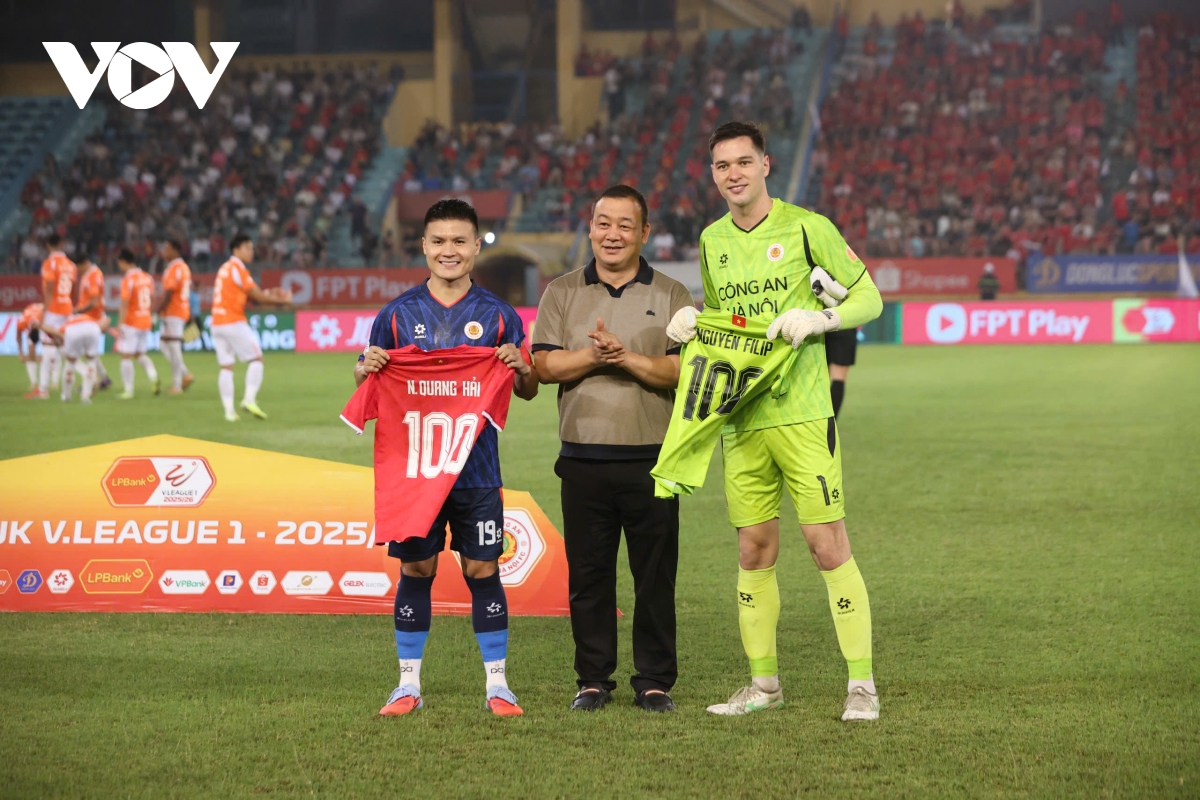 Dinh bac toa sang giup clb cahn thang Da nang trong ngay dac biet cua quang hai hinh anh 3