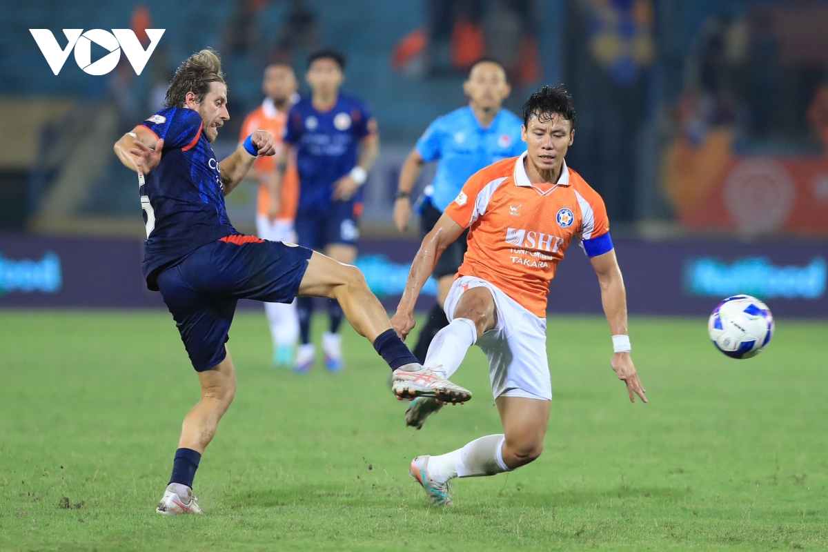 Dinh bac toa sang giup clb cahn thang Da nang trong ngay dac biet cua quang hai hinh anh 9