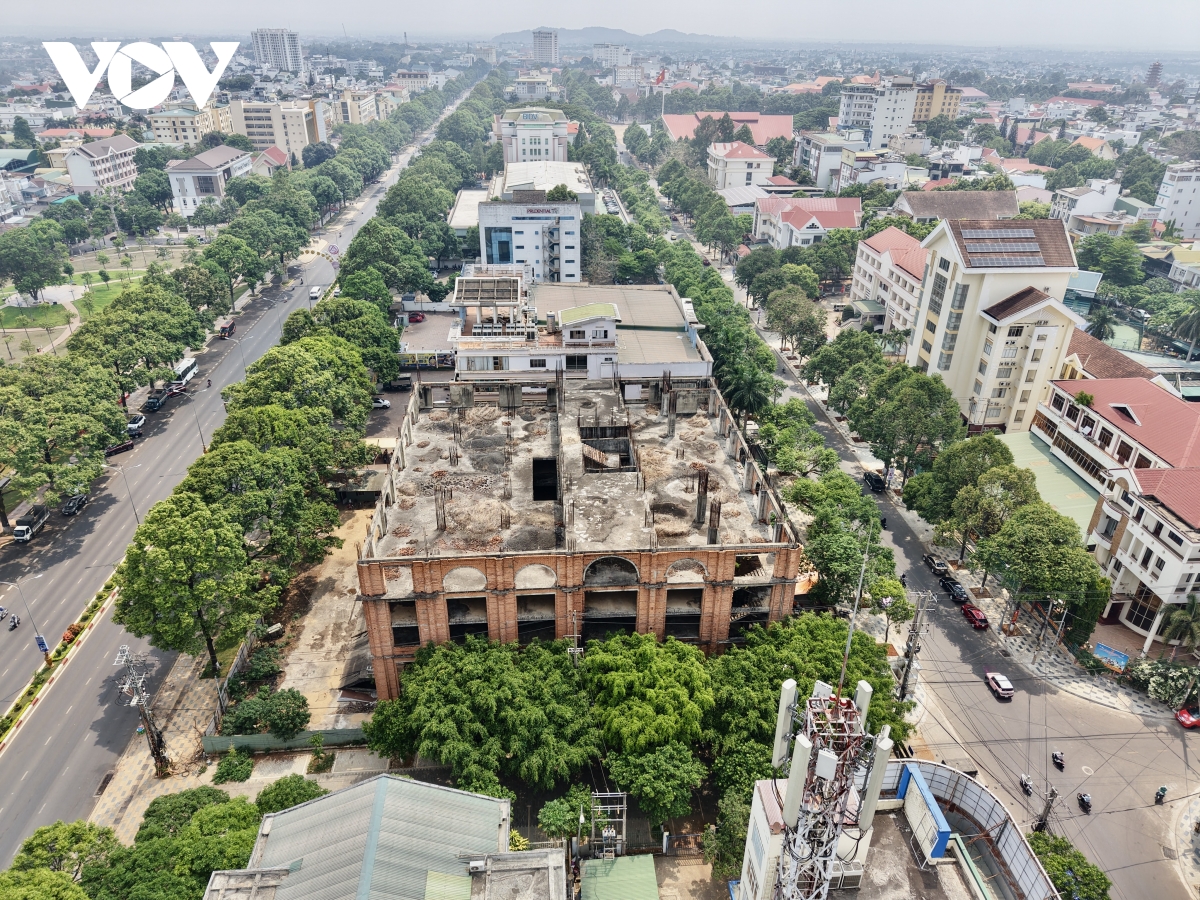 Dự án Đắk Lắk Center trên “đất vàng” nằm “bất động” gần 20 năm
