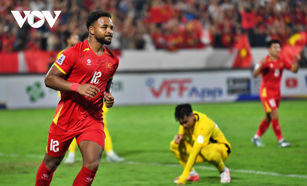 can canh xuan son va hoang hen lam kho hang phong ngu cua malaysia hinh anh 10