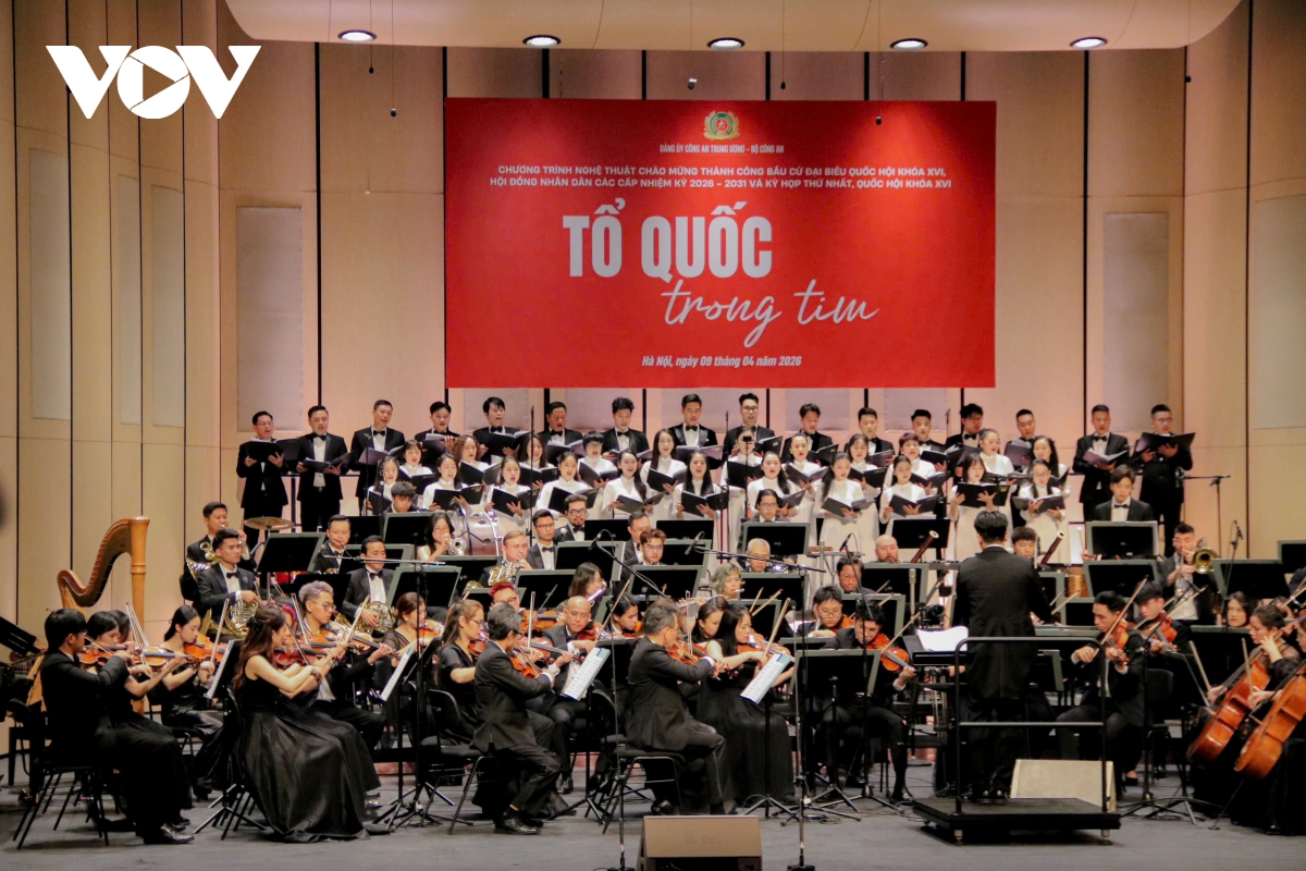  to quoc trong tim ban hoa ca xuc dong ve tinh yeu dat nuoc hinh anh 14