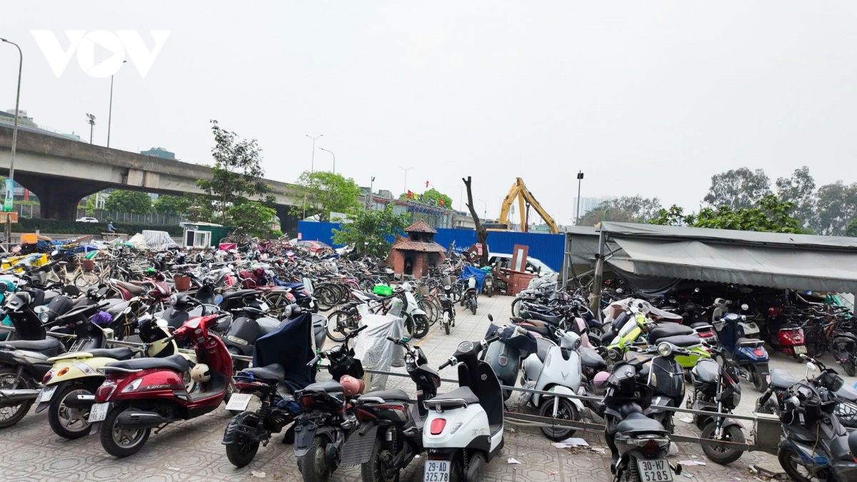 nhieu chung cu o ha noi van lung tung bo tri cho sac xe dien an toan hinh anh 9