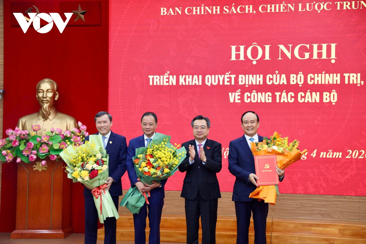 Ong nguyen ngoc tuan lam pho truong ban chinh sach, chien luoc trung uong hinh anh 1