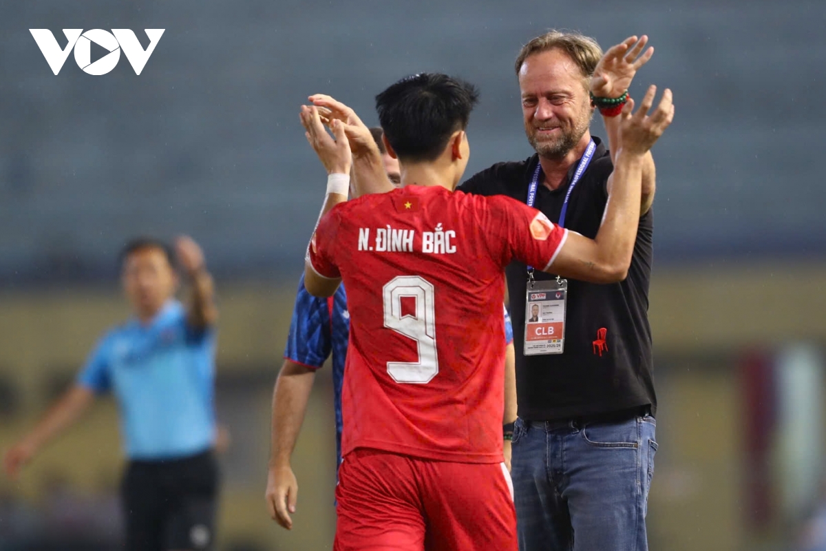 truc tiep cahn 4-1 slna Dinh bac lap hat-trick hinh anh 2