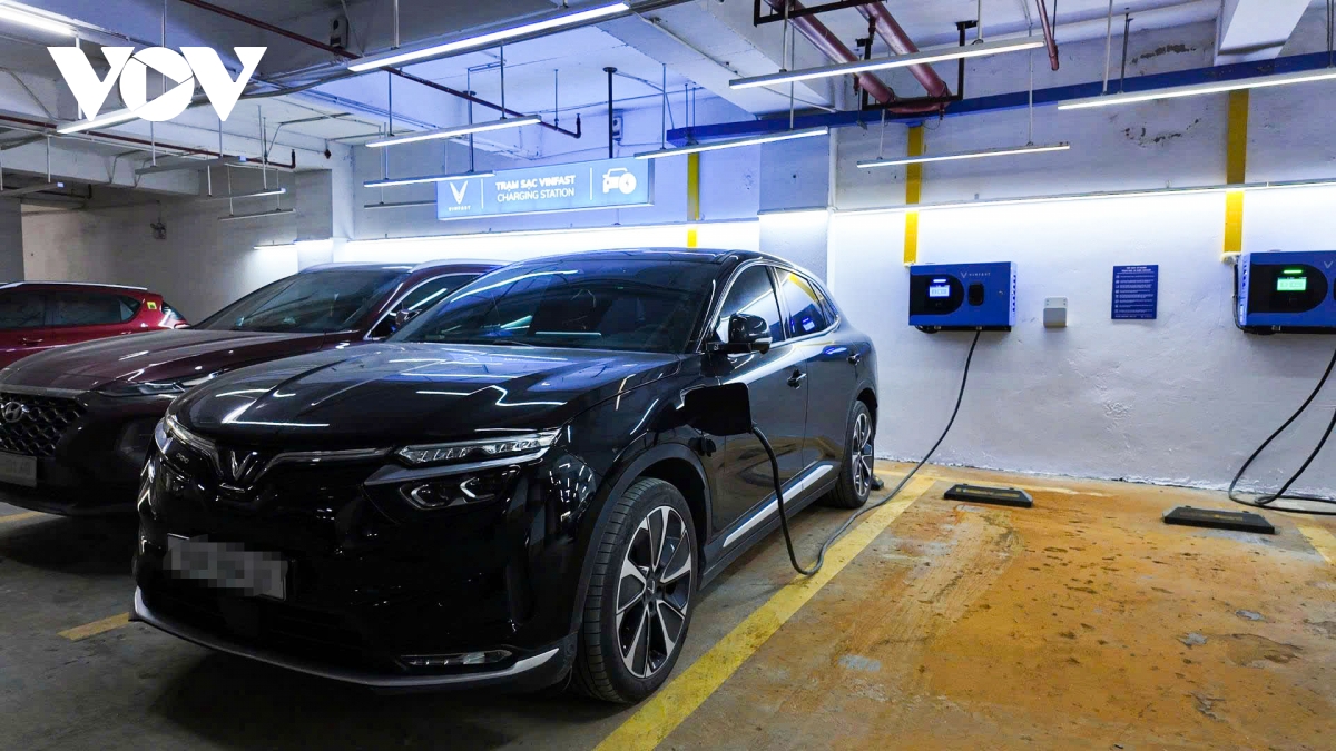 nhieu chung cu o ha noi van lung tung bo tri cho sac xe dien an toan hinh anh 7