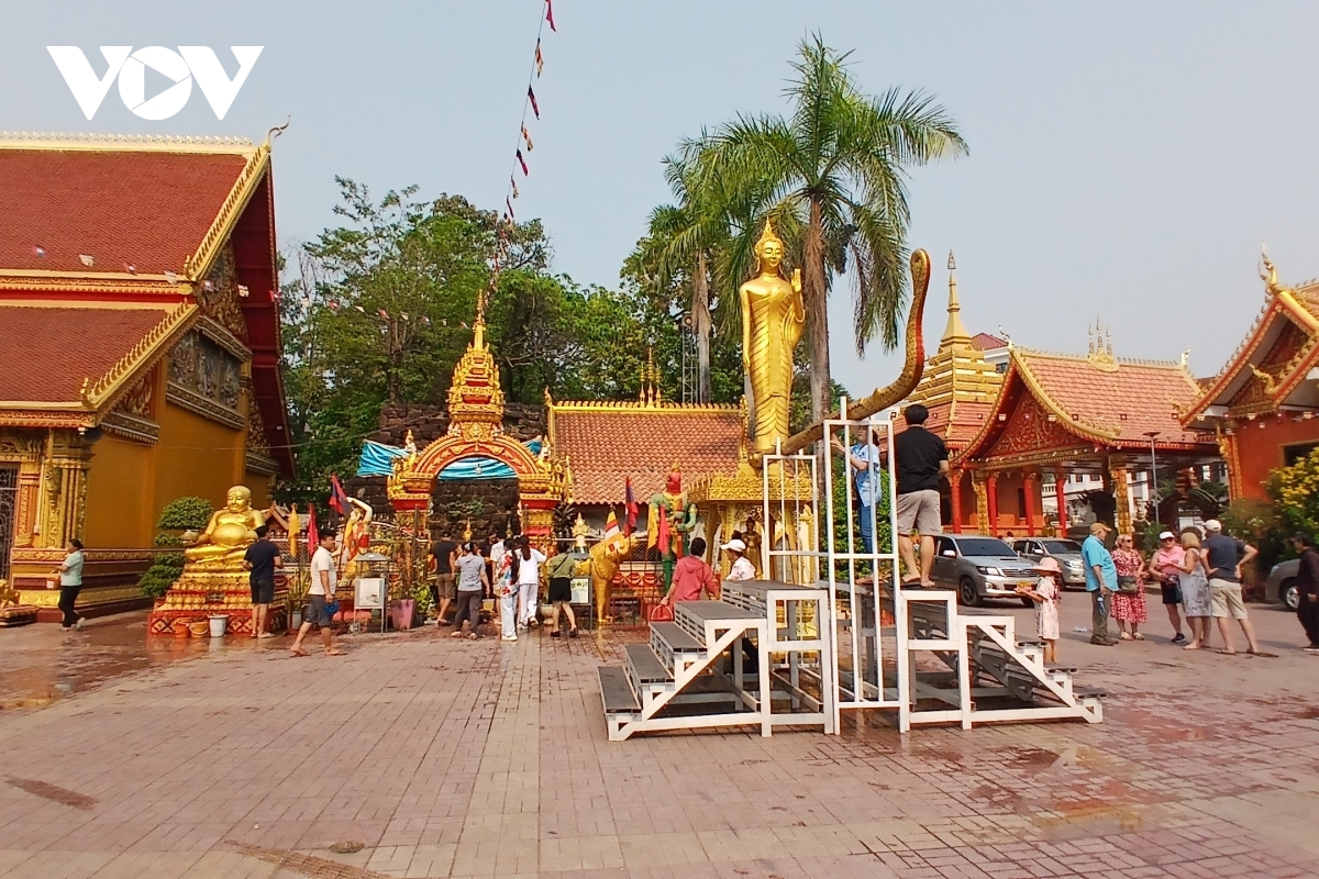 lao don tet co truyen bunpimay trong khong khi vui tuoi, phan khoi hinh anh 1