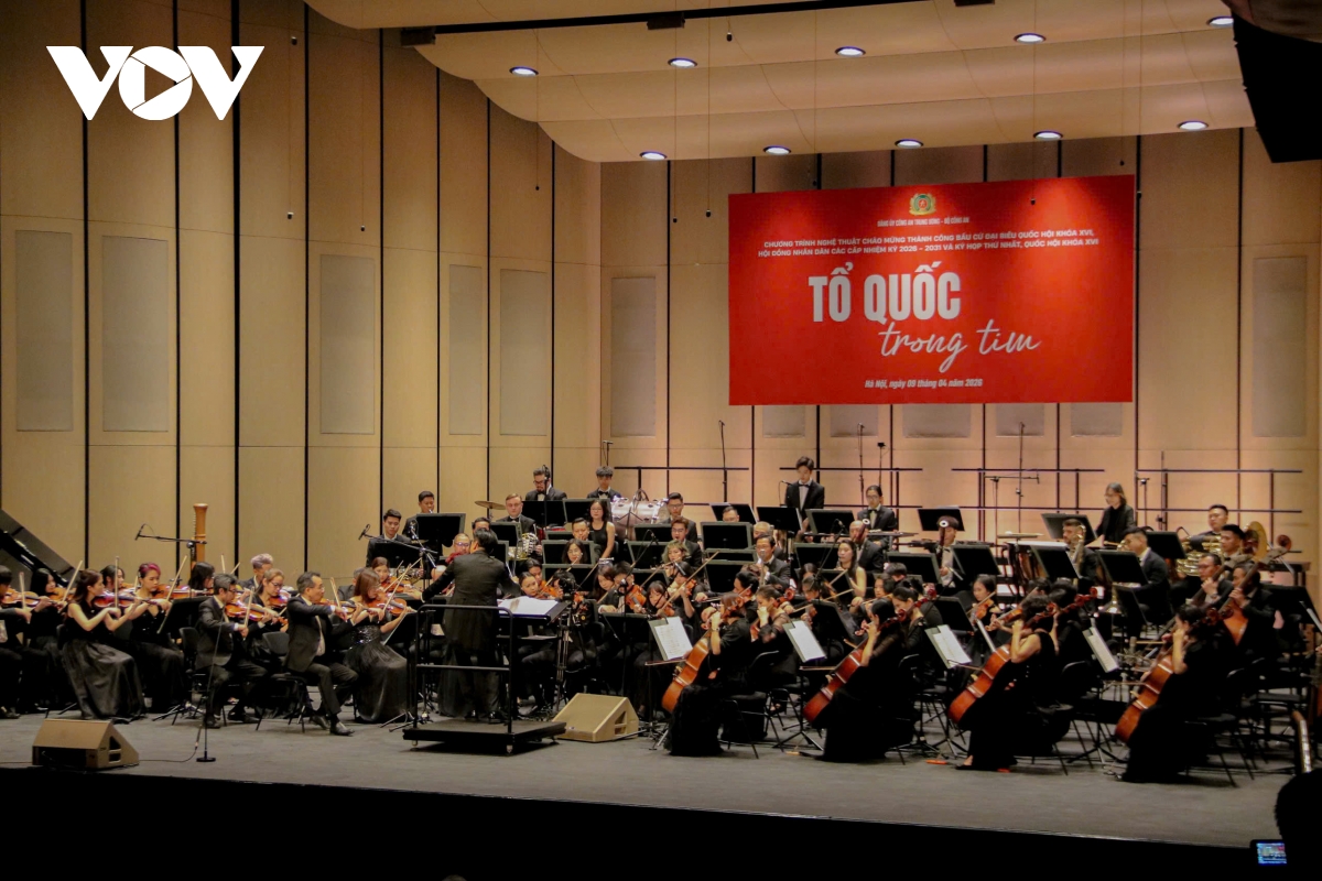  to quoc trong tim ban hoa ca xuc dong ve tinh yeu dat nuoc hinh anh 4